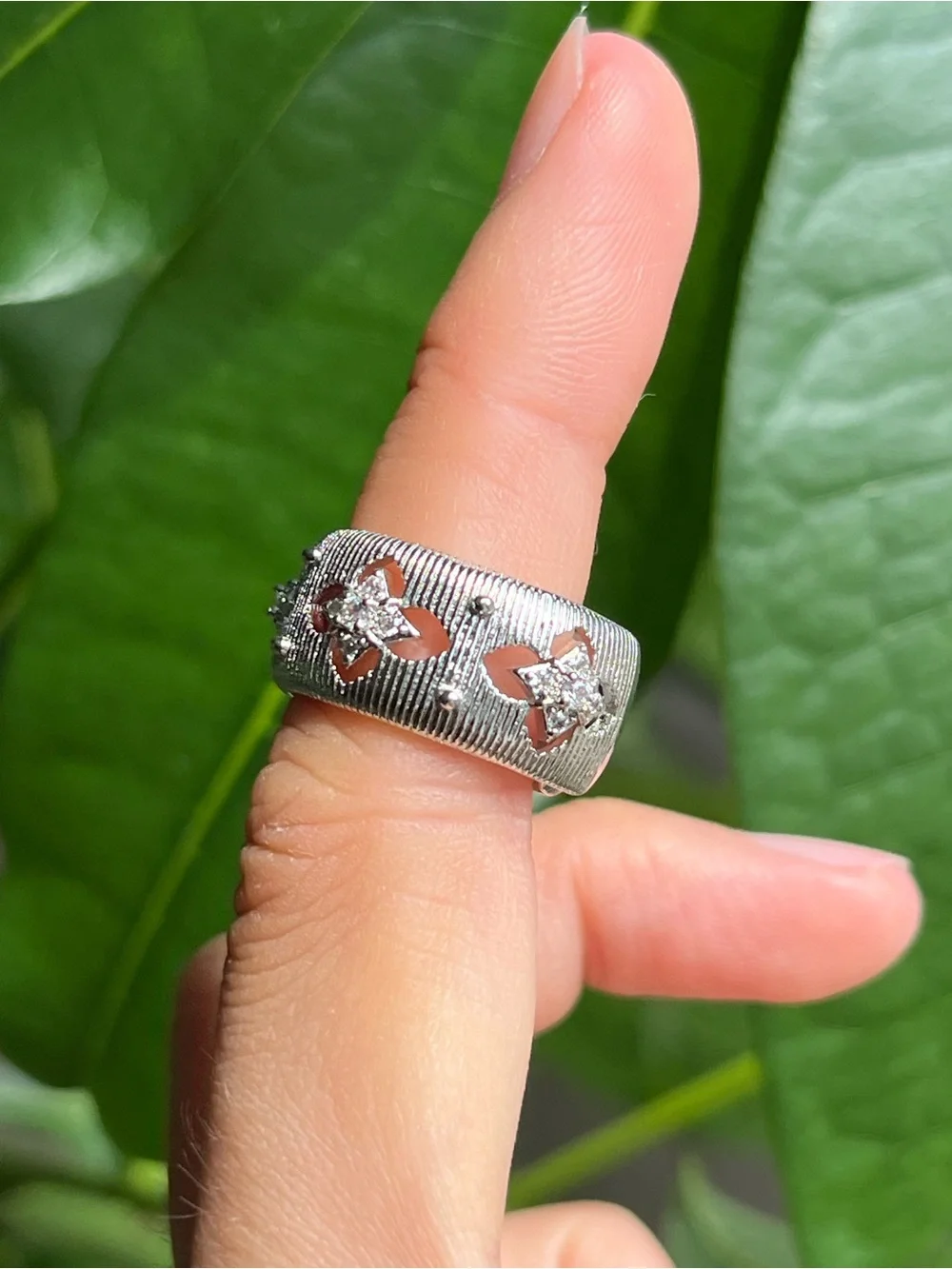 Sterling Silver Floral Cutout Filigree Wide Band Ring w/Accent Stones,adjustable